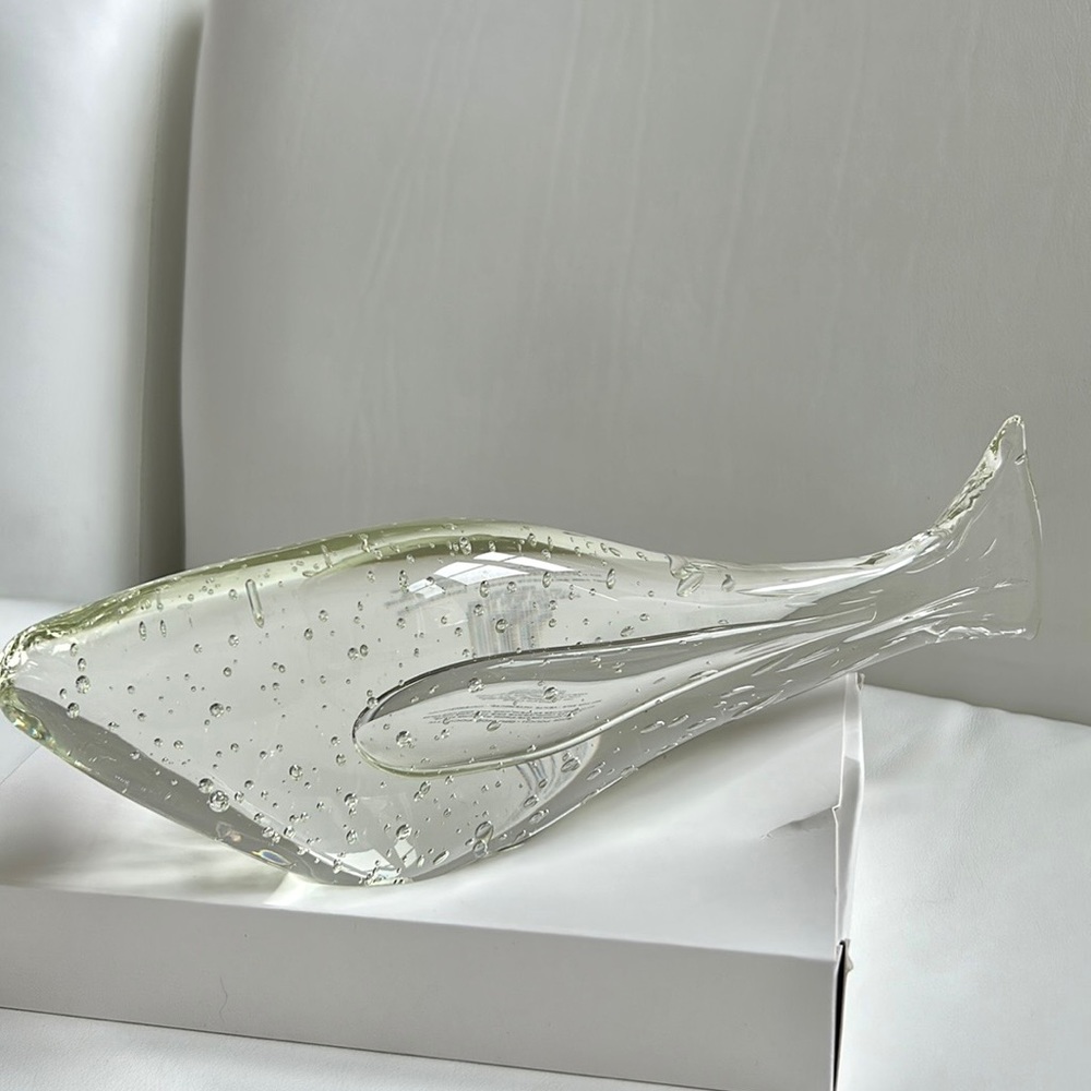 Bubble Clear Glass Fish Paperweight / Decor Art